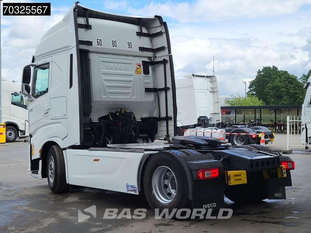 Iveco S-Way 510 4X2 Full-Air Retarder 2xTanks Standklima ACC Navi Foto 2
