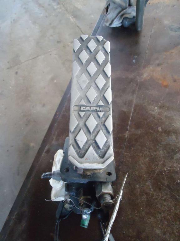 Pedale freno per Fiat Hitachi da W90 a W170 Foto 1