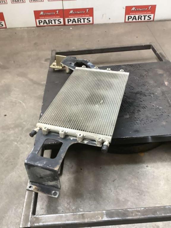 Radiatore aria condizionata per New Holland E 385 Foto 2
