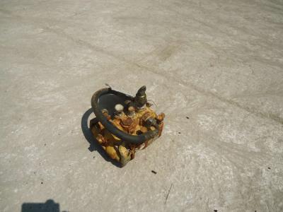 Distributore frizione di sterzo per FIAT ALLIS - DOZER FL20 - FD20 in vendita da OLM 90 Srl