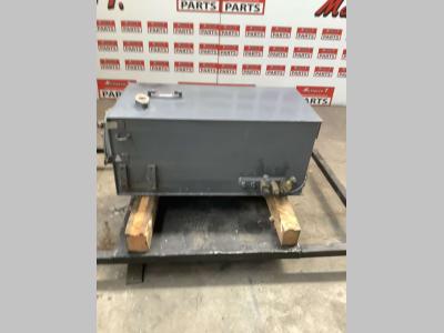 Serbatoio olio idraulico per Komatsu PC228-3 in vendita da Massucco T. Srl Area Ricambi