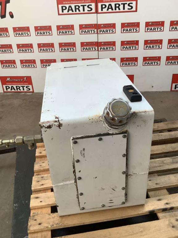 Serbatoio olio idraulico per Haulotte H15 SDX Pinguely Foto 1