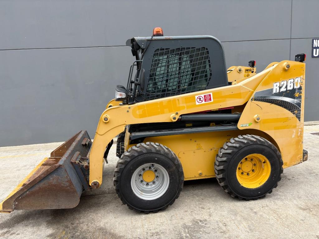 Gehl R260 Foto 1
