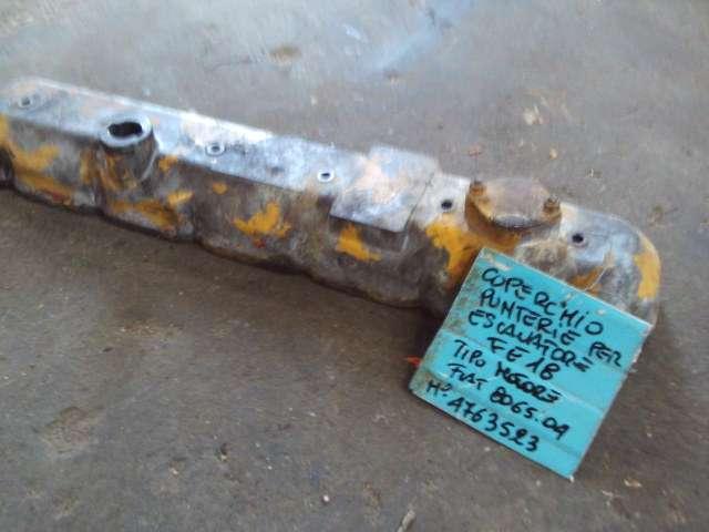 Coperchio punterie per Fiat Allis FE18 - MOTORE FIAT 8065.04 - N. 4763523 Foto 3
