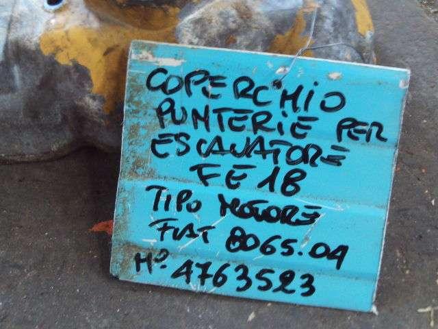 Coperchio punterie per Fiat Allis FE18 - MOTORE FIAT 8065.04 - N. 4763523 Foto 4