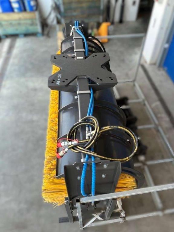 for 12-25 ton machines Spazzola per spazzatrice Foto 6