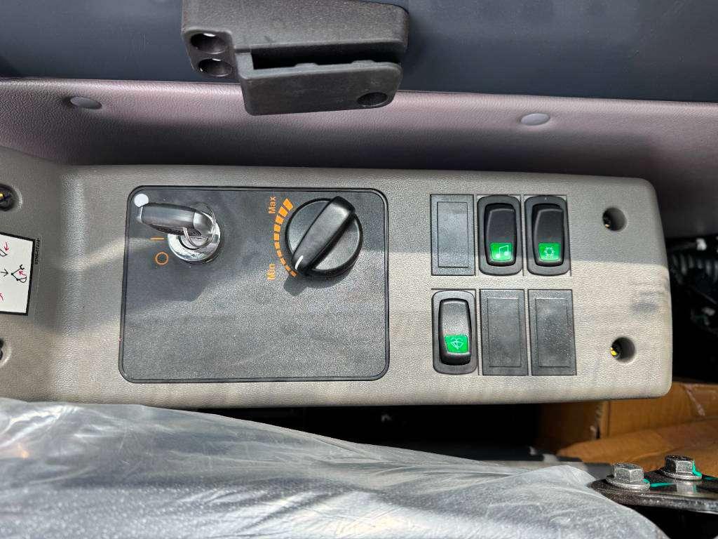 Hyundai R215L Smart X Plus *2026 Model*  - Hammer Lines Foto 11