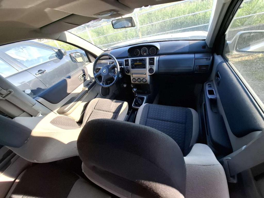 Nissan T30 X- TRAIL Foto 10