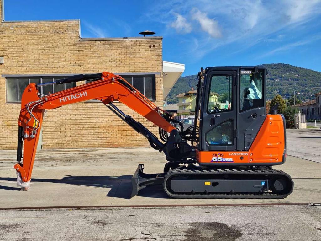 Hitachi ZX 65USB-6 CLR Foto 1