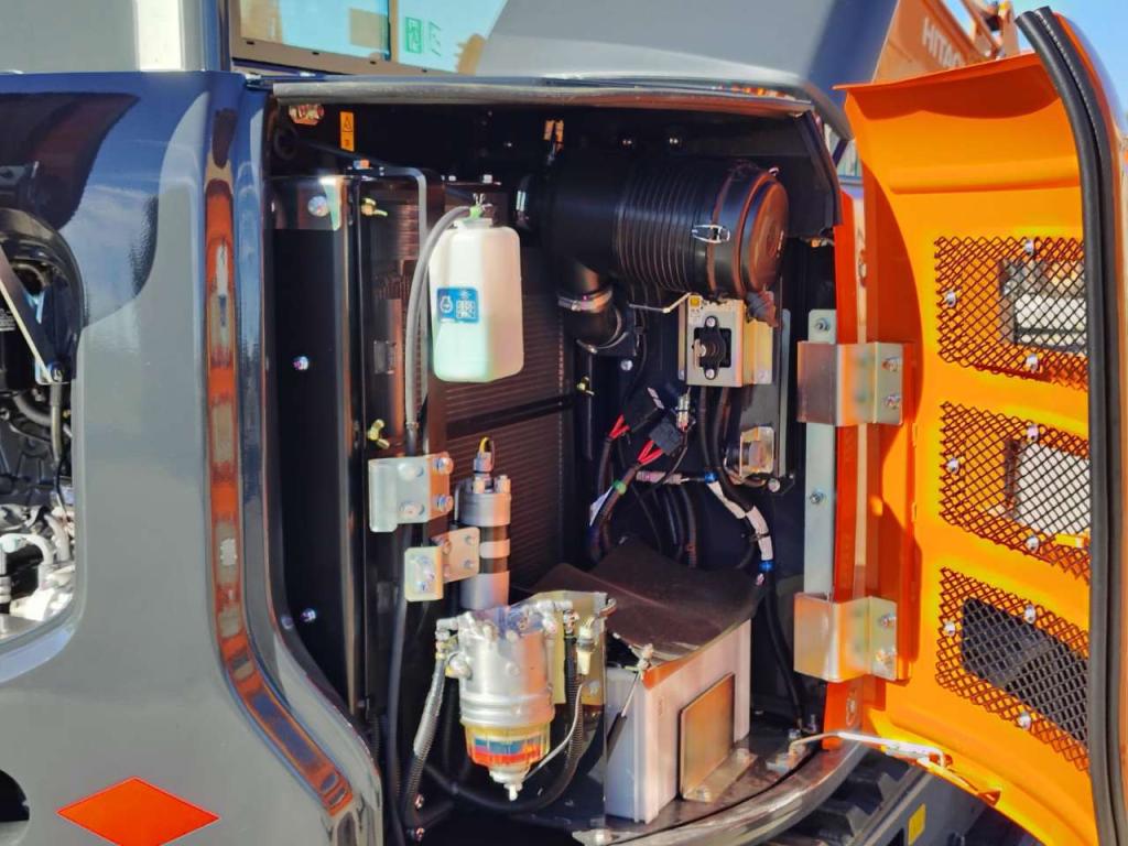 Hitachi ZX 65USB-6 CLR Foto 9