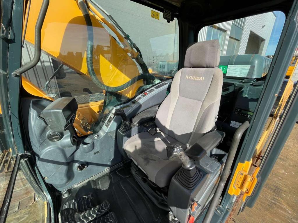 Hyundai Robex 300NLC-9A Foto 20