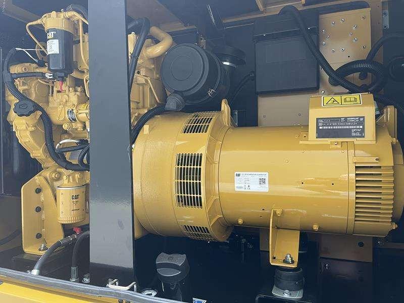 Caterpillar DE 65 E 0 Noodaggregaat Foto 13