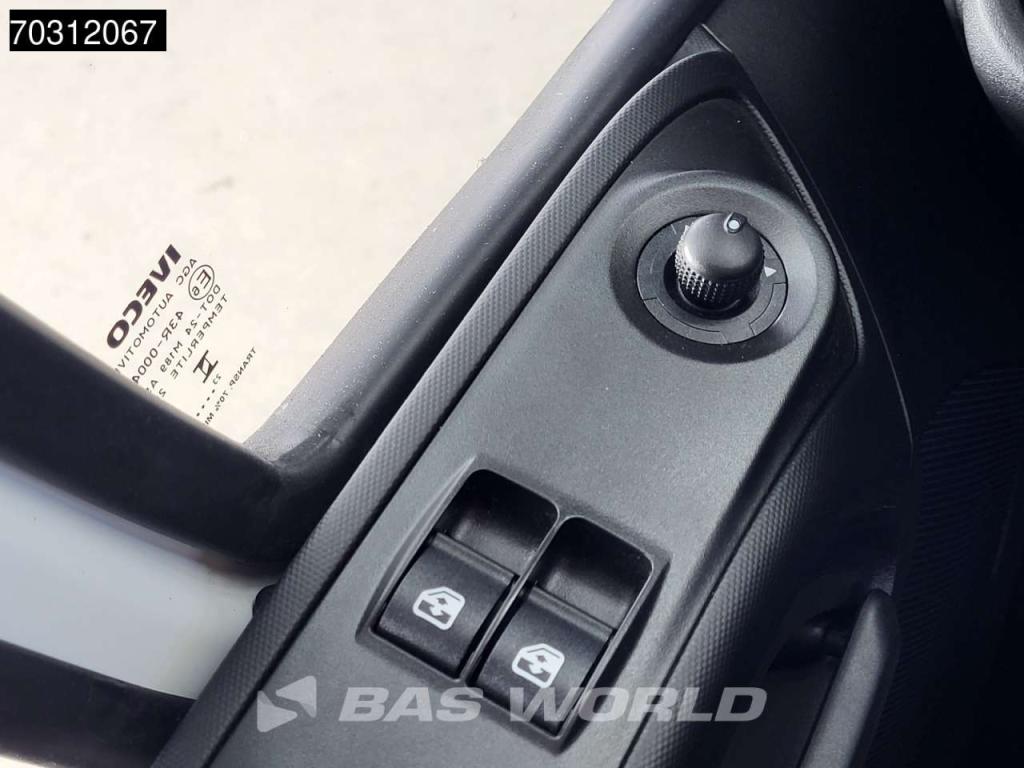 Iveco Daily For rent in Germany from €3.795 per month Cruise control Foto 22