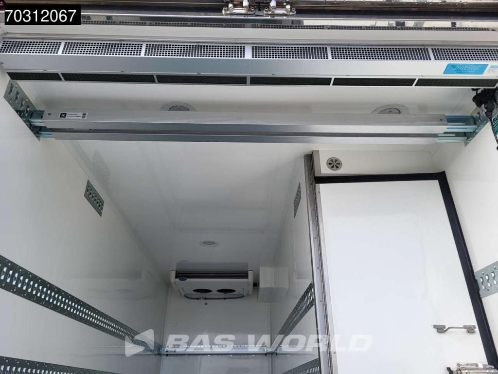 Iveco Daily For rent in Germany from €3.795 per month Cruise control Foto 9