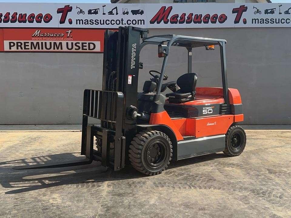 Toyota 7FBMF50 Foto 1