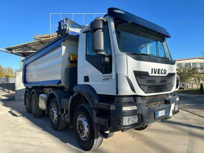 Iveco Trakker 500 in vendita da Albacamion Srl