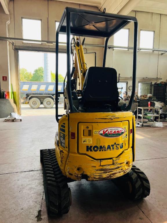 Komatsu PC16R Foto 4