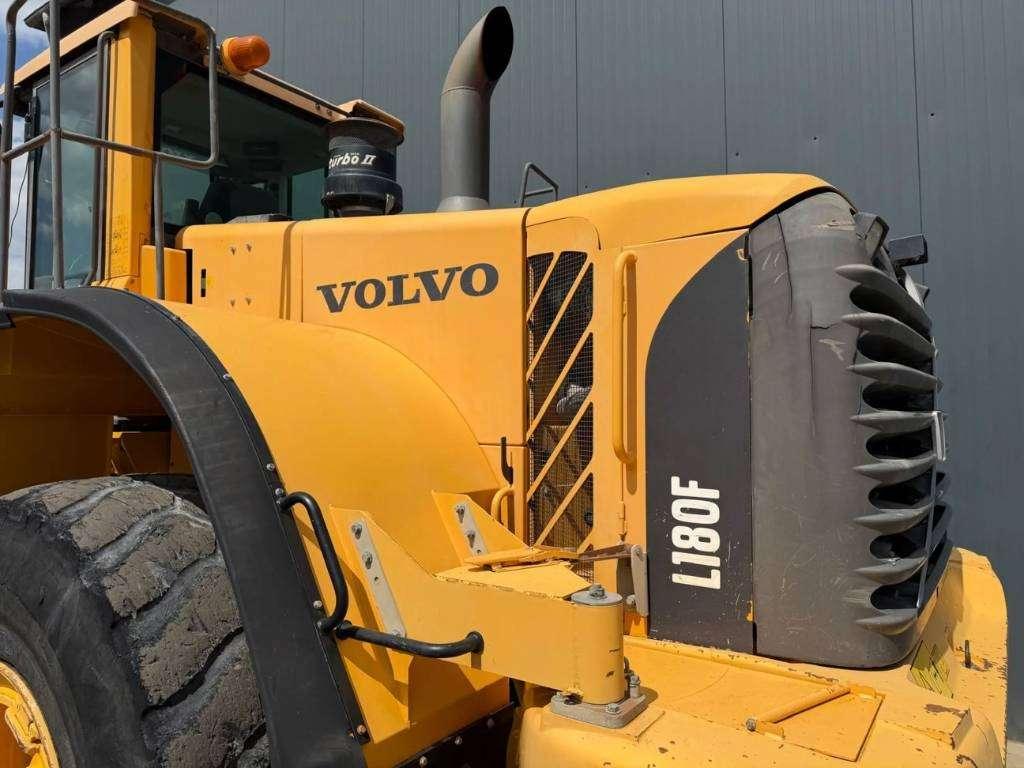 Volvo L180F Foto 12