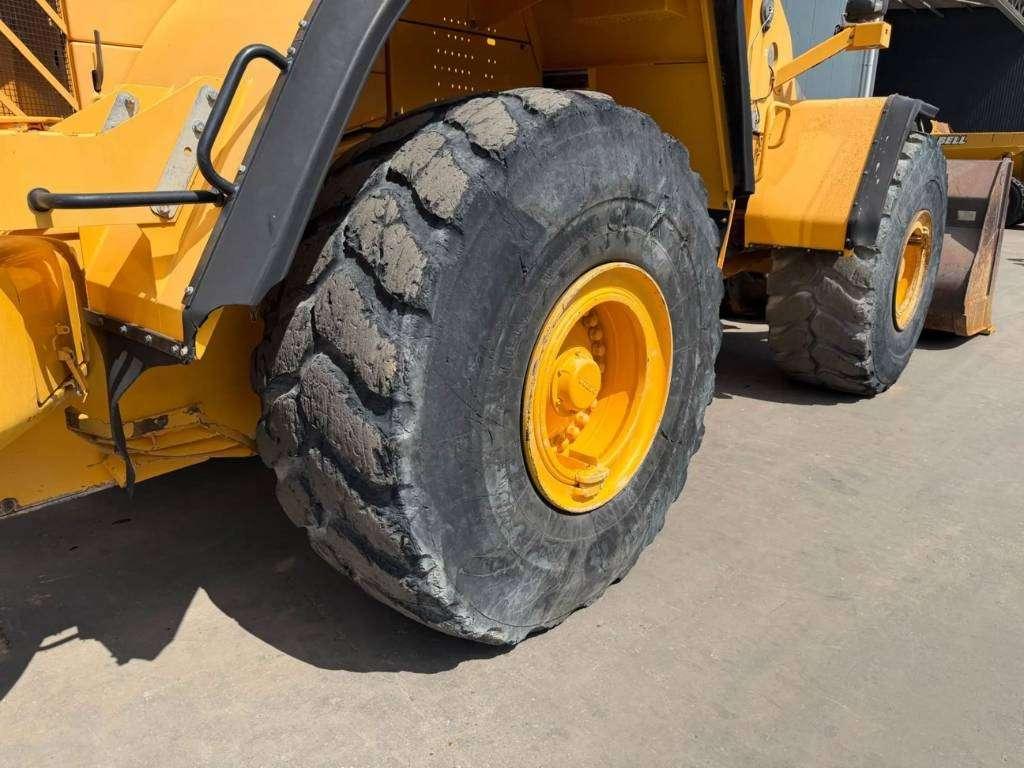 Volvo L180F Foto 22