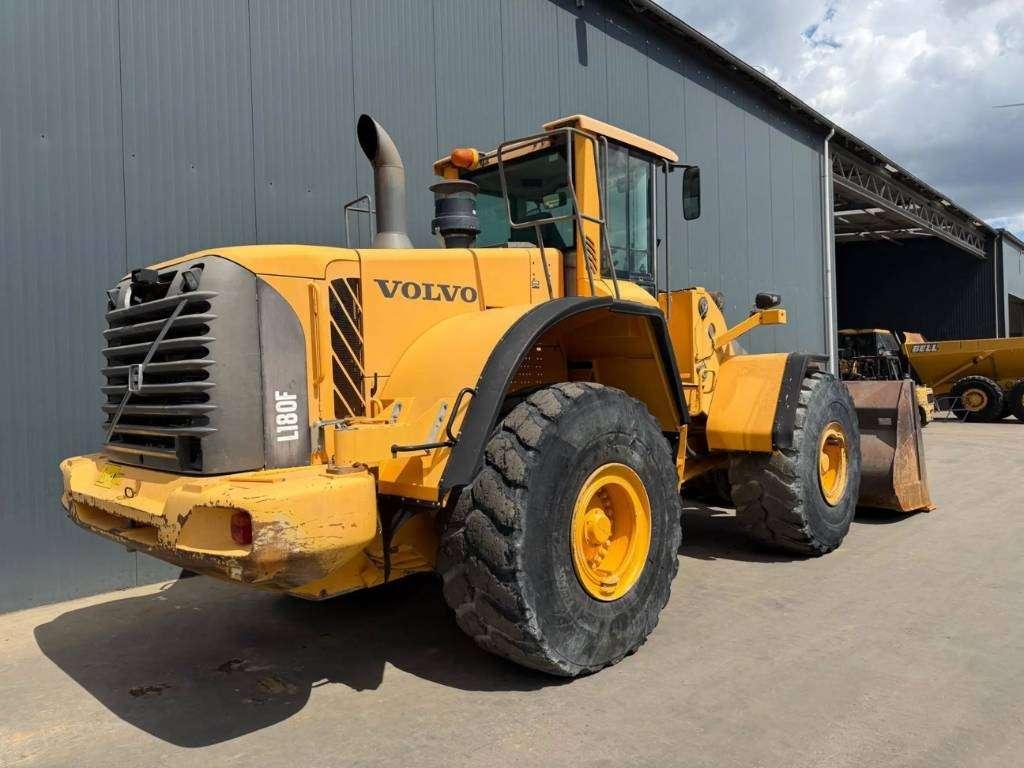 Volvo L180F Foto 4