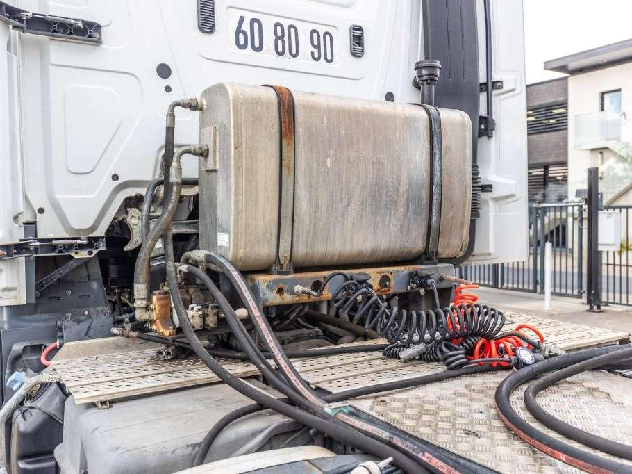 Mercedes-Benz AROCS 2553 BLS -6x4H Foto 13