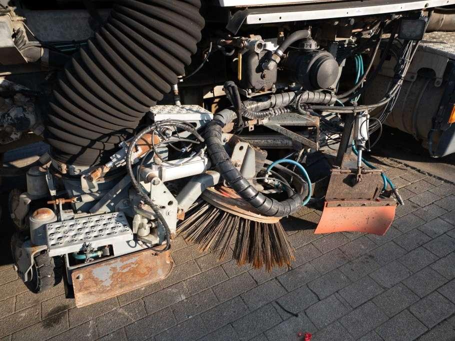 Scania P280 - SCHORLINGER OPTIFANT 70 Foto 10