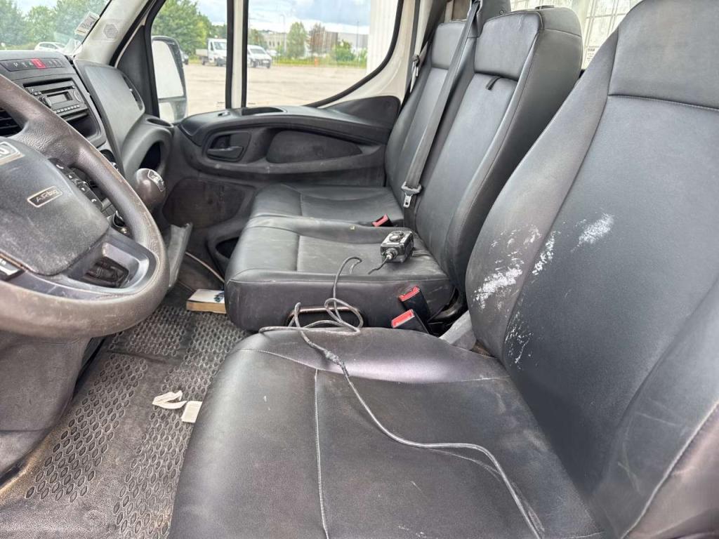Iveco DAILY 35-120 Foto 16