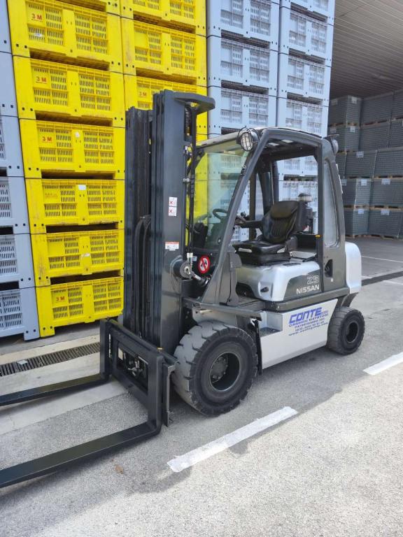 Nissan DX25 Foto 4