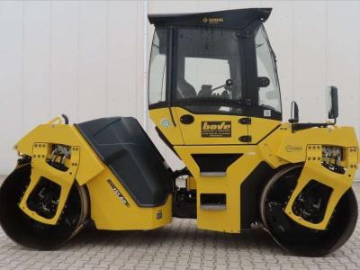Bomag BW151 AD-5 in vendita da Bove Verhuur & Verkoop