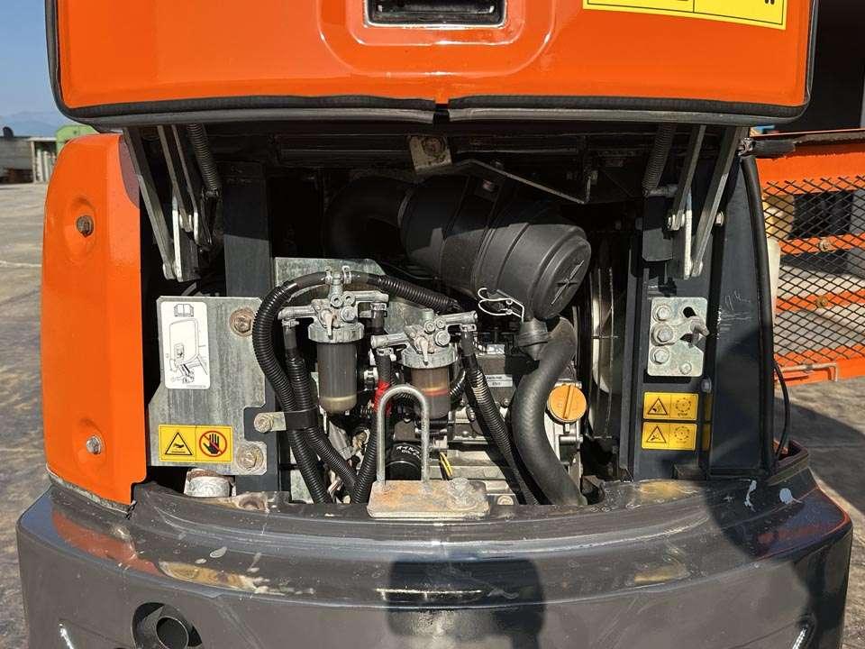 Hitachi ZX19U-5A YR Foto 12