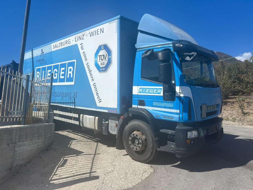 Iveco EUROCARGO 180E25 Foto 14
