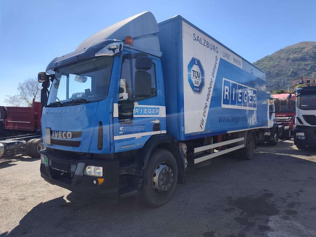 Iveco EUROCARGO 180E25 Foto 6