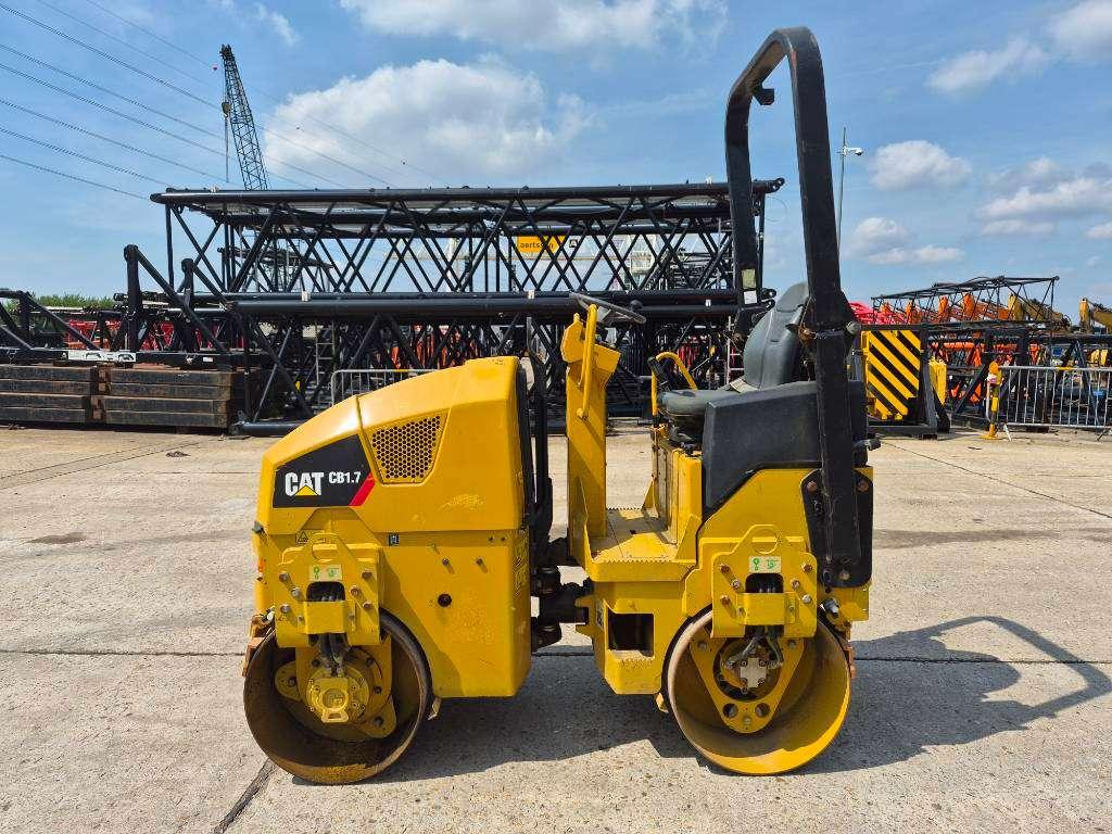 Caterpillar CB 1.7 Foto 1