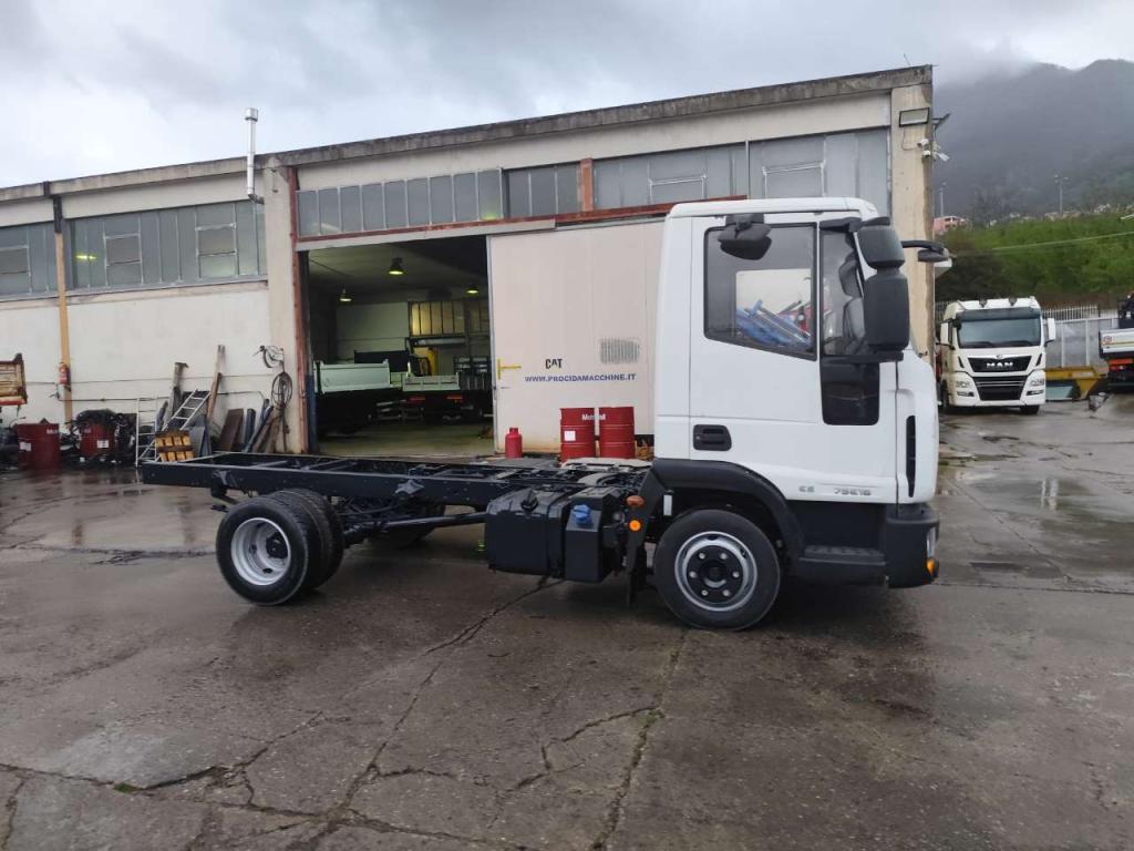 Iveco EUROCARGO 75E16 Foto 16