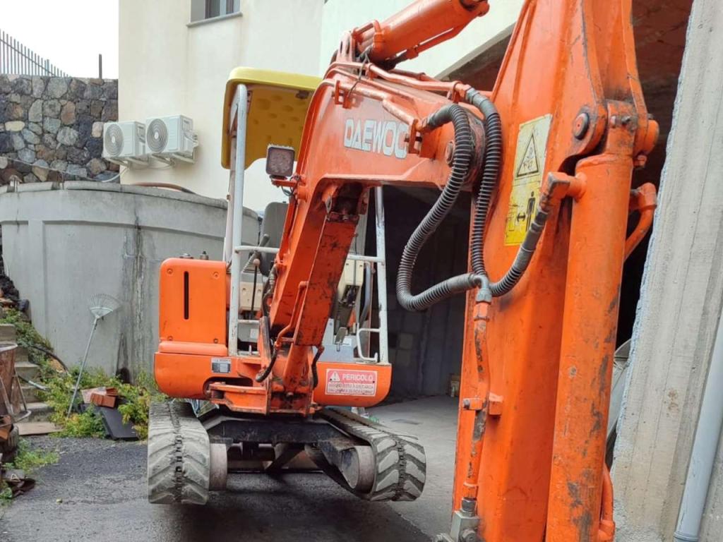 Daewoo SL035 Foto 1