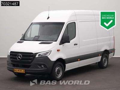 Mercedes-Benz Sprinter 317 CDI Automaat 2025 Model LED L2H2 Navi Airco Cruise Camera 10inch MBUX CarPlay Parkeers in vendita da BAS World B.V.