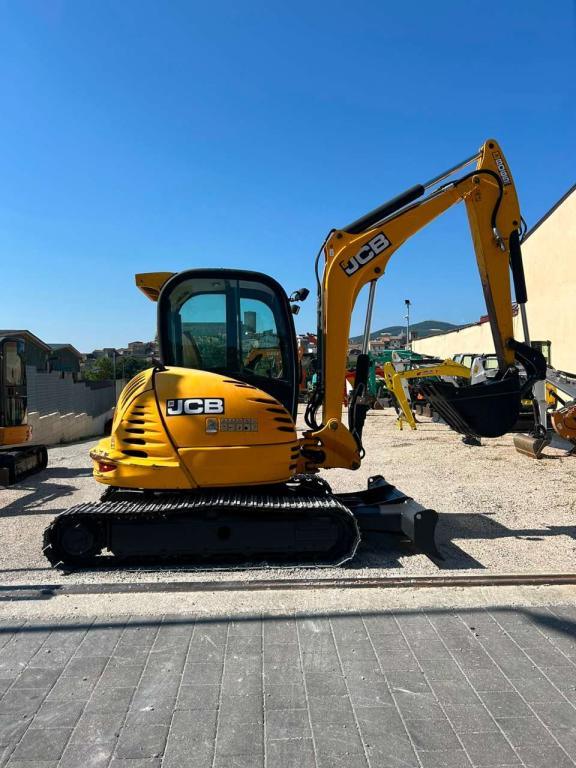 JCB 8065 RTS Foto 1