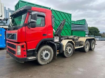 Volvo FM460 SCARRABILE 8X4 in vendita da Aurora Srl