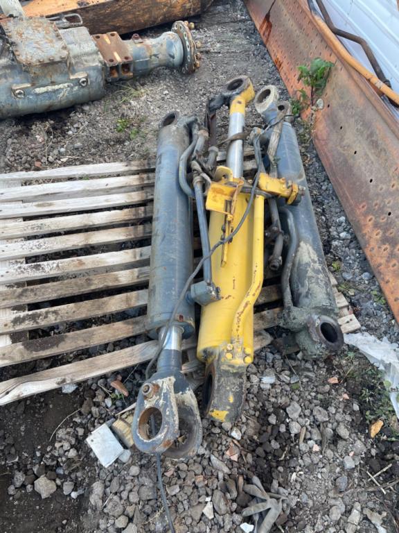 Pistone / Cilindro idraulico per Komatsu wa 250 Foto 1