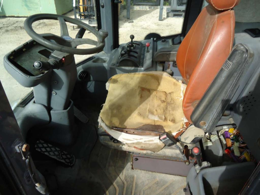 Cabina per Fiat Hitachi W130 - 110 Foto 5