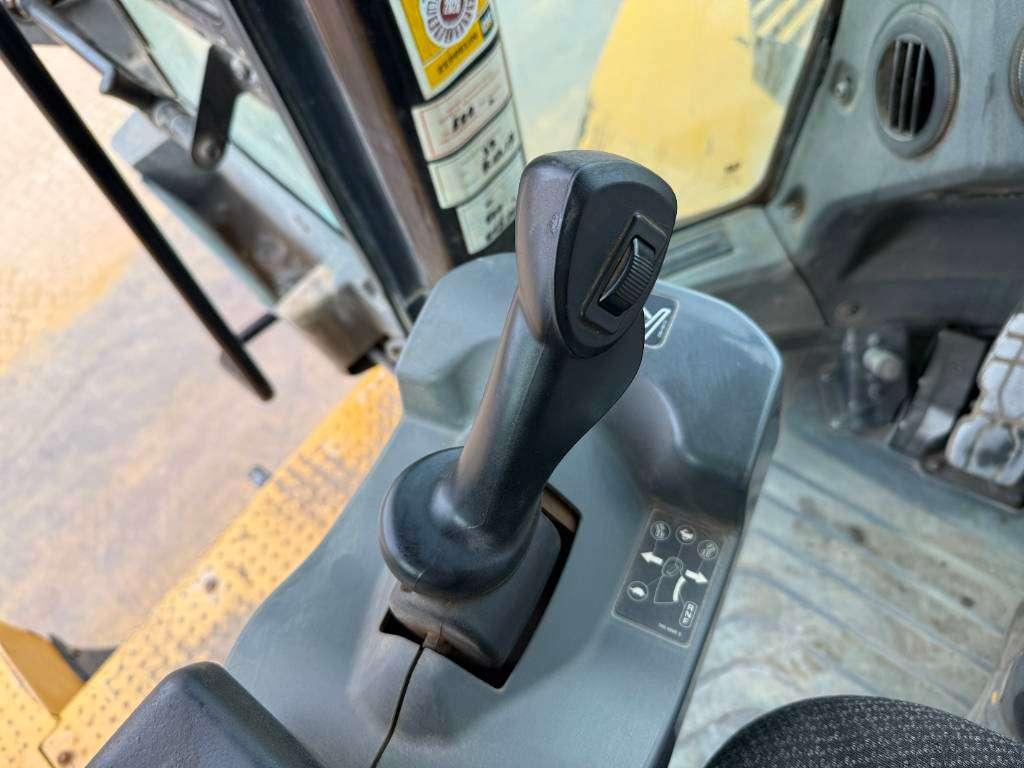 Caterpillar 966M - Automatic Greasing / Backup Camera Foto 9