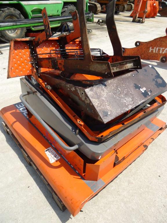 Cofanatura e carter carrozzeria per Hitachi LX170 Foto 4