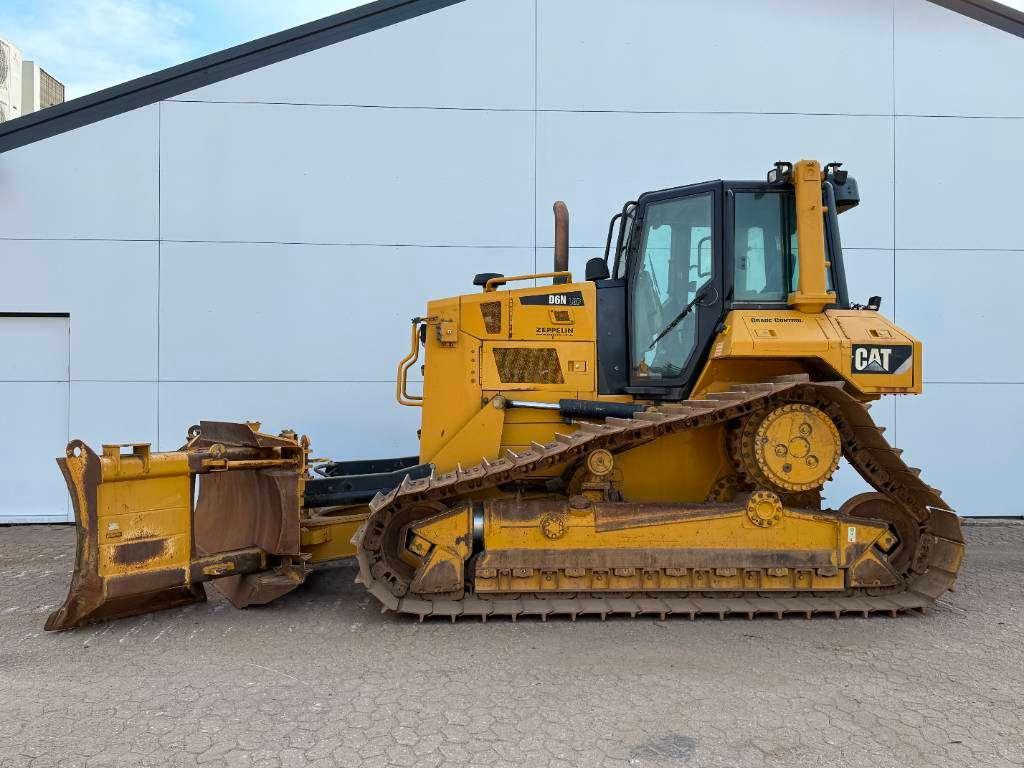 Caterpillar D6N LGP - German Machine / Folding Blade Foto 2