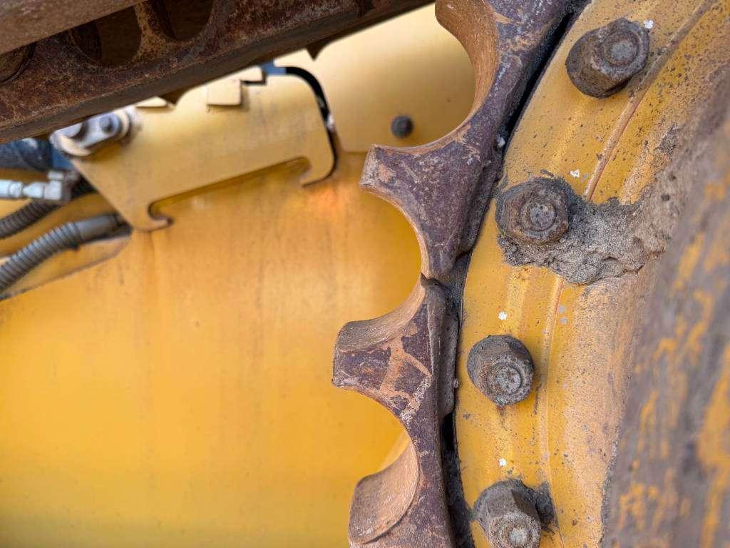 Caterpillar D6N LGP - German Machine / Folding Blade Foto 21