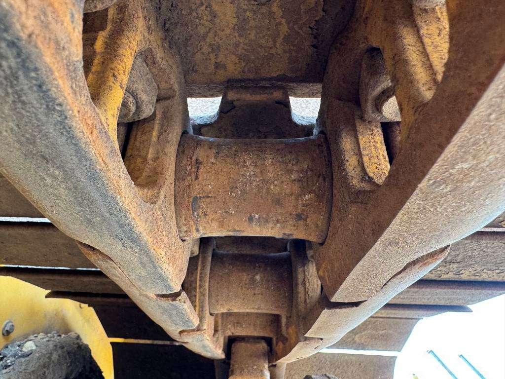 Caterpillar D6N LGP - German Machine / Folding Blade Foto 23