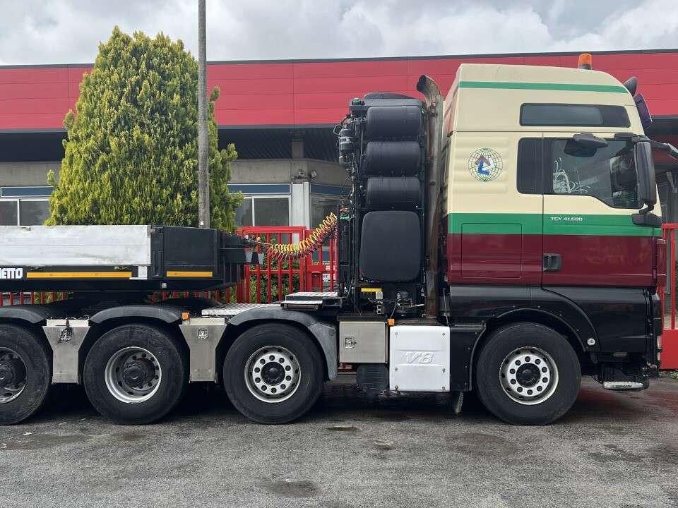 Man TGX 41.680 - 8X4 Foto 2