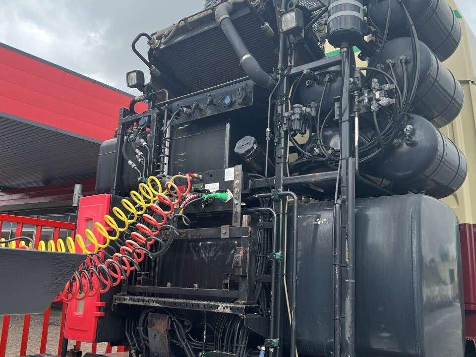 Man TGX 41.680 - 8X4 Foto 4