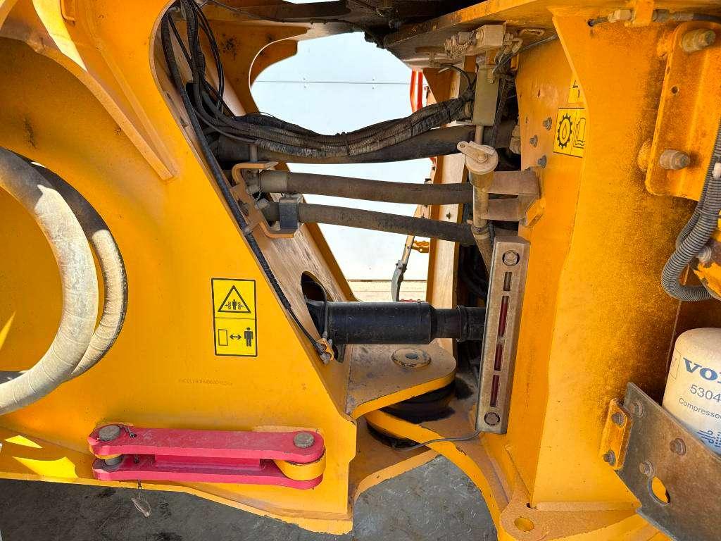 Volvo L180H - Automatic Greasing / Camera Foto 23