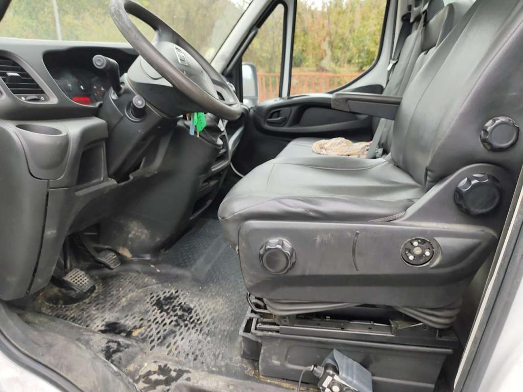 Iveco DAILY 35-140 Foto 21