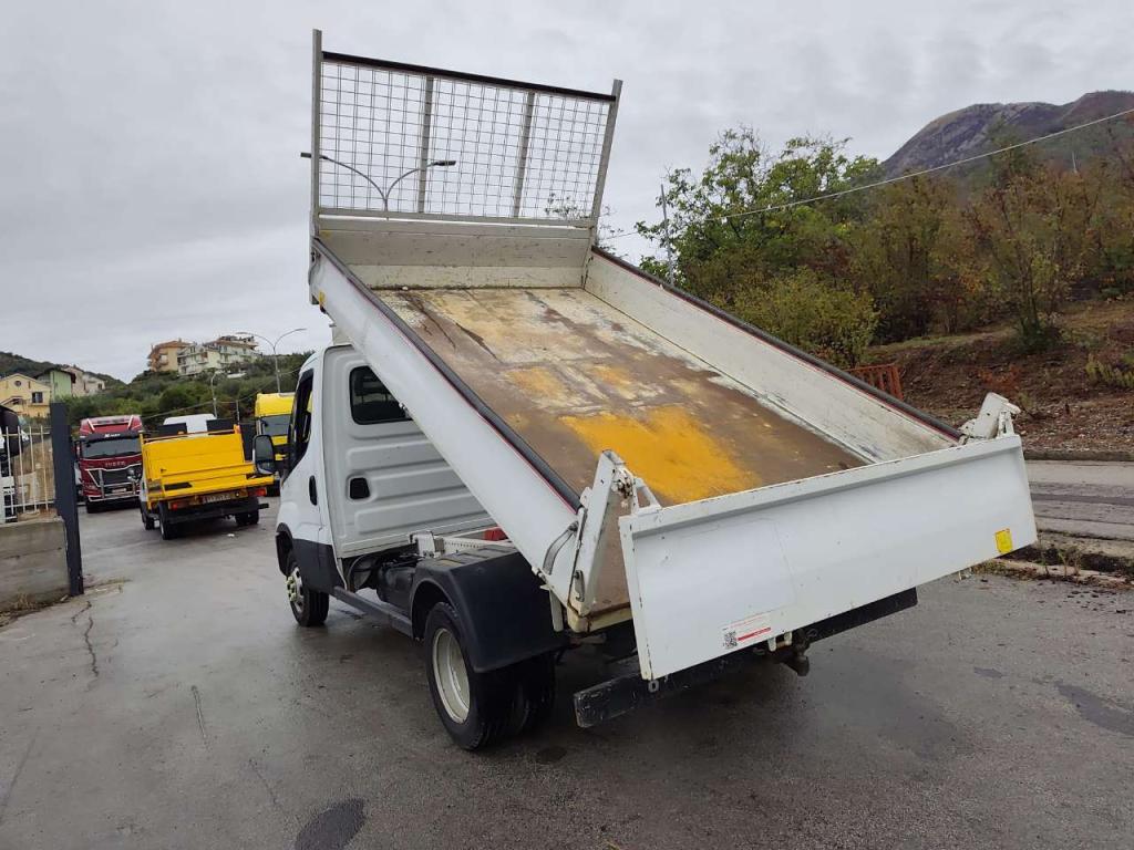 Iveco DAILY 35-140 Foto 27